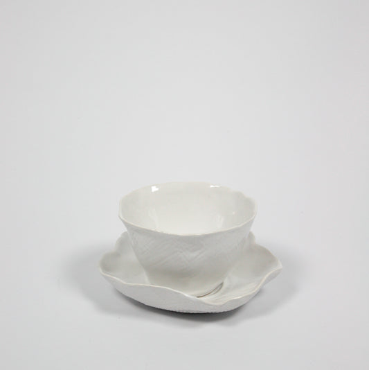 Claire cup with saucer